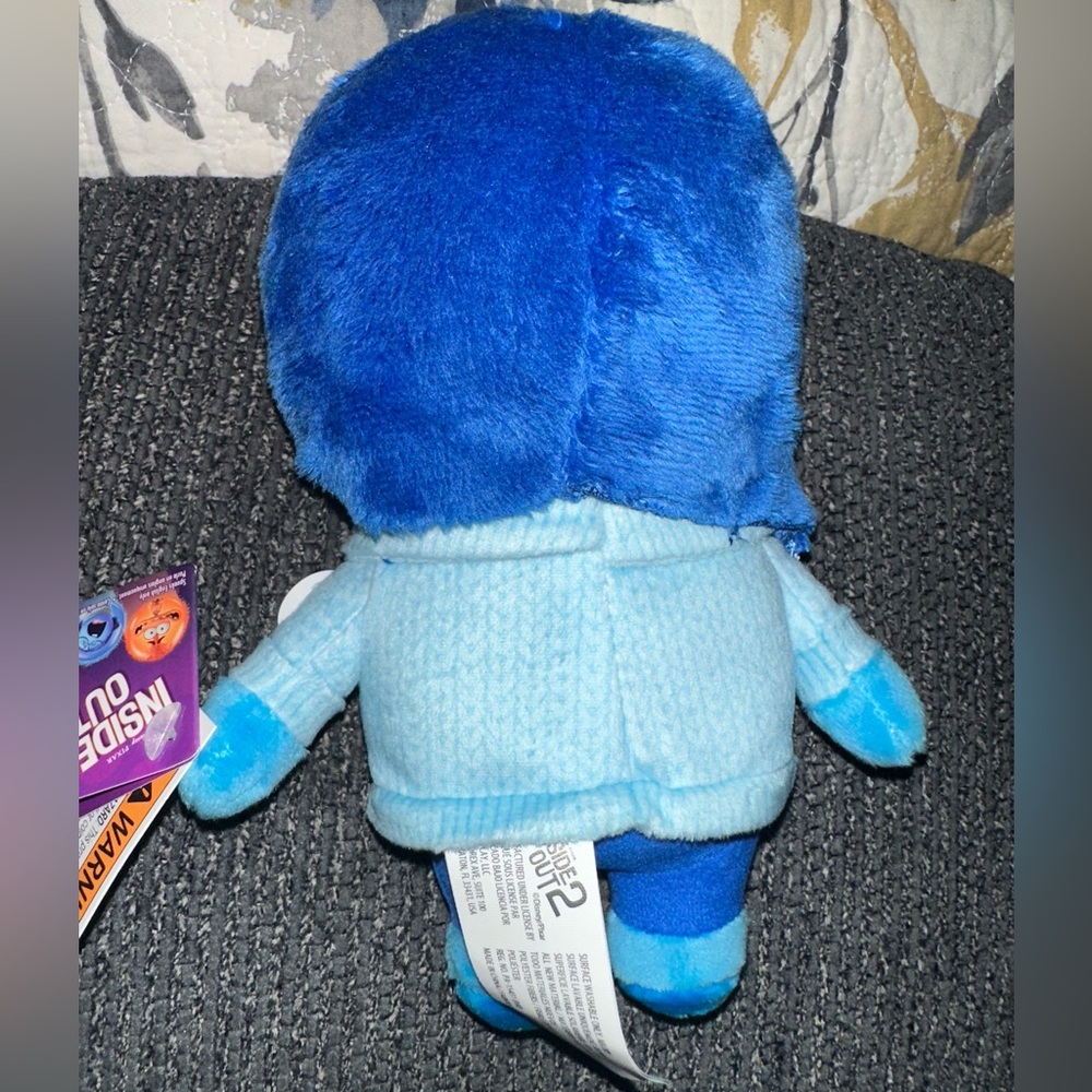 Sadness New Inside Out 2 Talk It Out Plush - She says several phrases - Picture 5 of 5